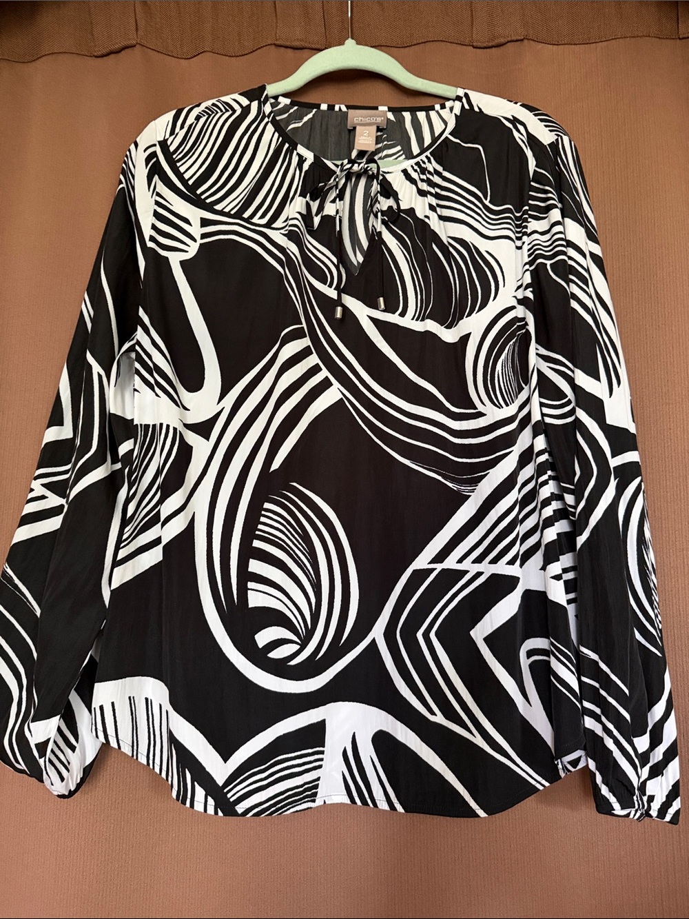 Chico's Black & White Abstract Tie-Neck Tunic